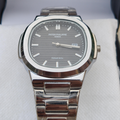 Patek Philippe Nautilus Elegant Men’s Watch